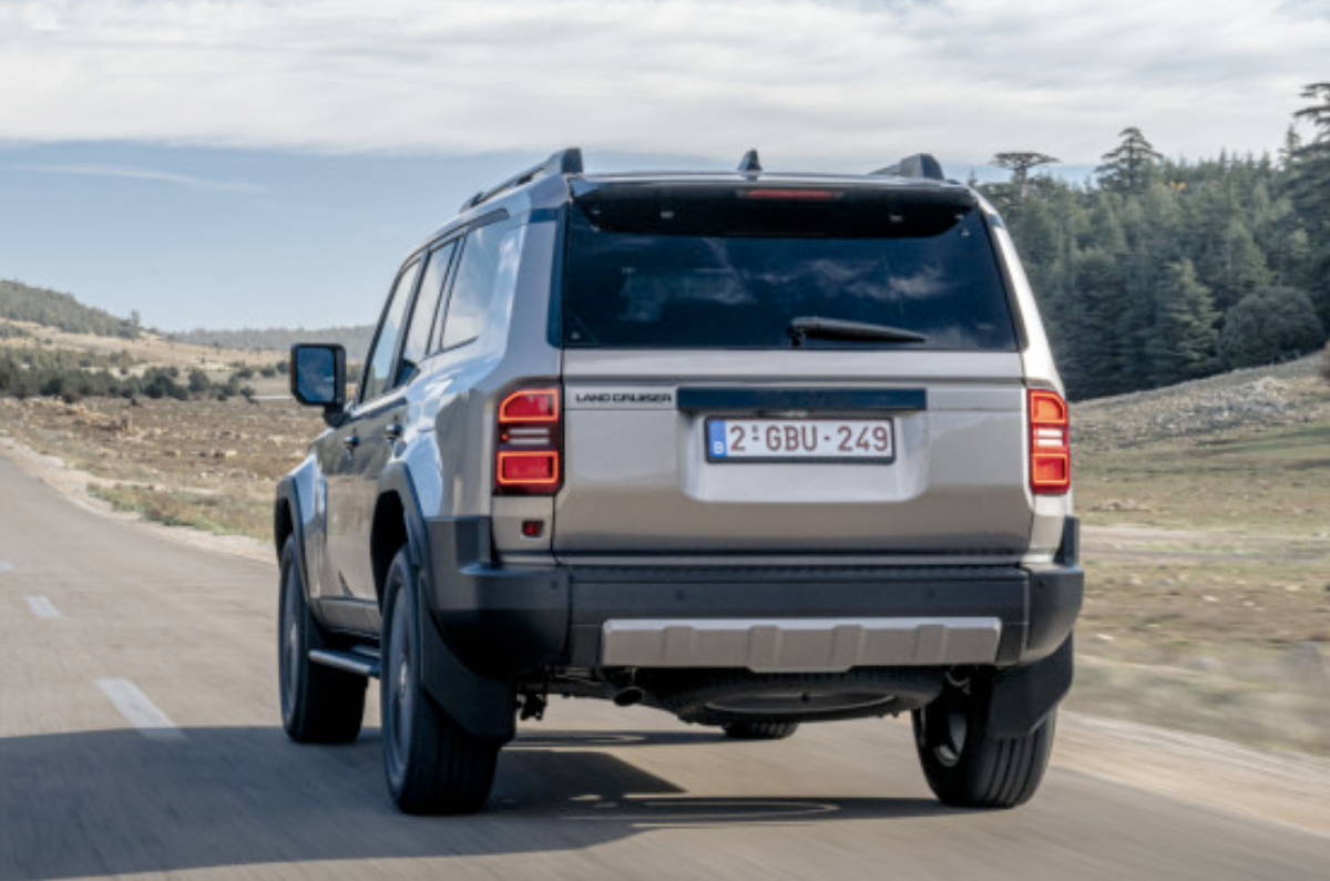 Toyota Land Cruiser lights